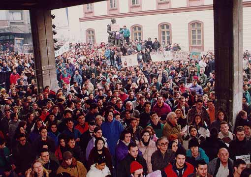 Serbians protest annulment of elections